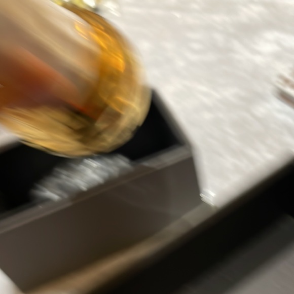 Michael wainwright iris bud vase - Picture 3 of 4